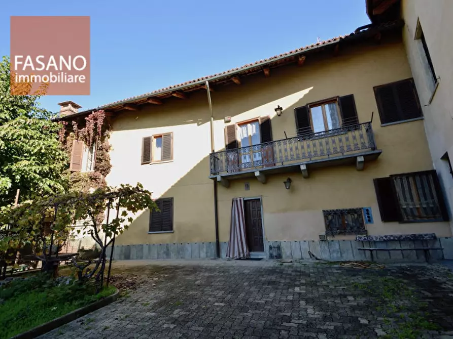 Immagine 3 di Casa bifamiliare in vendita  in Via Teofilo Rossi Di Montelera 12 a Riva Presso Chieri