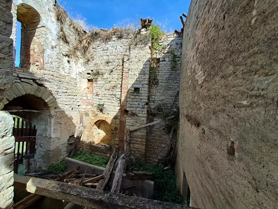 Immagine 17 di Rustico / casale in vendita  a Umbertide