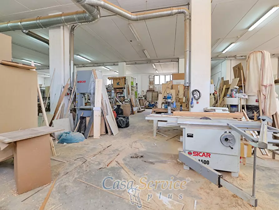 Immagine 2 di Capannone industriale in vendita  a Gallipoli