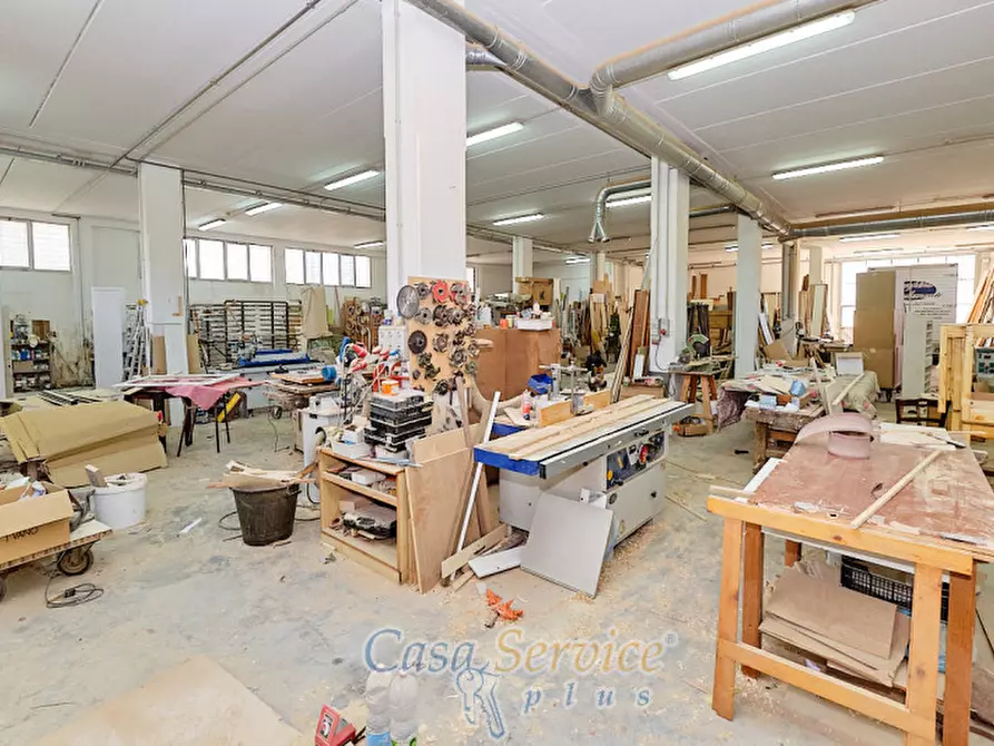 Immagine 5 di Capannone industriale in vendita  a Gallipoli