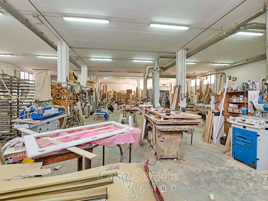 Immagine 6 di Capannone industriale in vendita  a Gallipoli