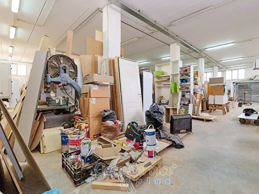 Immagine 8 di Capannone industriale in vendita  a Gallipoli