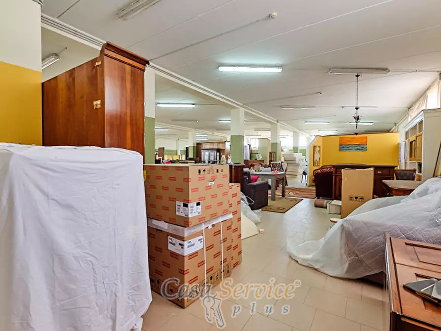 Immagine 12 di Capannone industriale in vendita  a Gallipoli