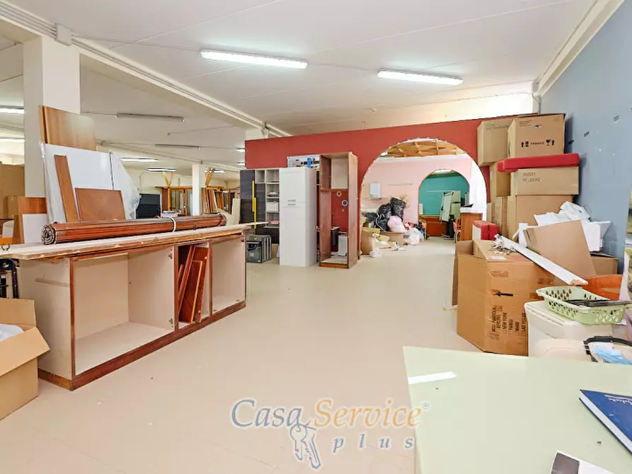 Immagine 28 di Capannone industriale in vendita  a Gallipoli