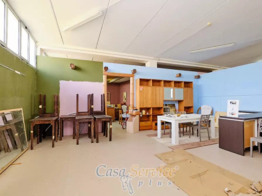 Immagine 33 di Capannone industriale in vendita  a Gallipoli