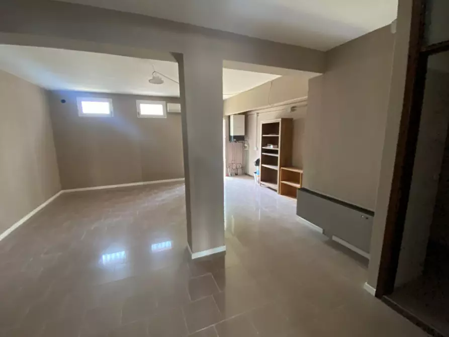 Immagine 6 di Negozio in affitto  in via IV Novembre a Mestrino