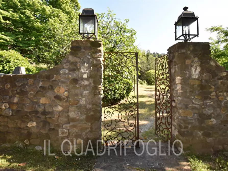 Immagine 9 di Villa in vendita  a Cesena