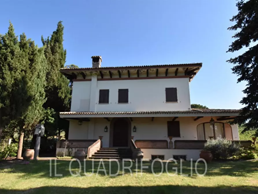 Immagine 13 di Villa in vendita  a Cesena