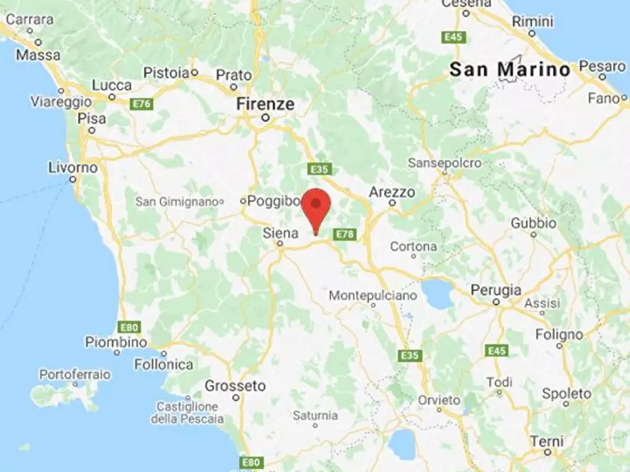 Immagine 4 di Posto auto in vendita  in Via Fabrizio de Andrè a Castelnuovo Berardenga