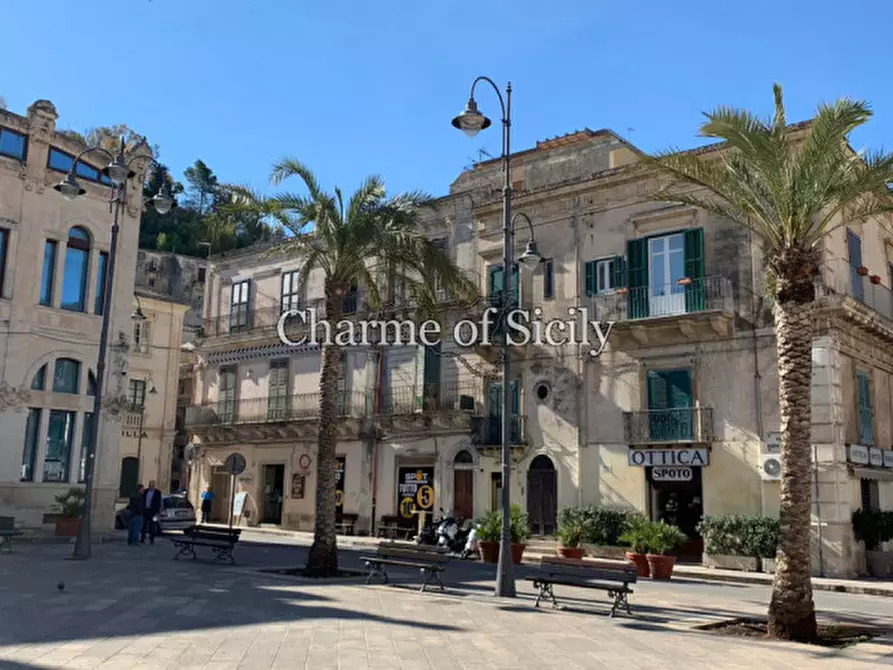 Immagine 1 di Casa indipendente in vendita  in Piazza Matteotti a Modica