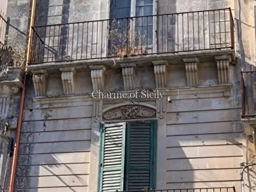 Immagine 2 di Casa indipendente in vendita  in Piazza Matteotti a Modica
