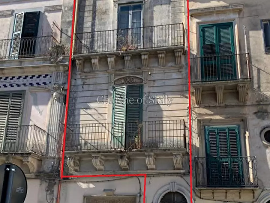 Immagine 3 di Casa indipendente in vendita  in Piazza Matteotti a Modica