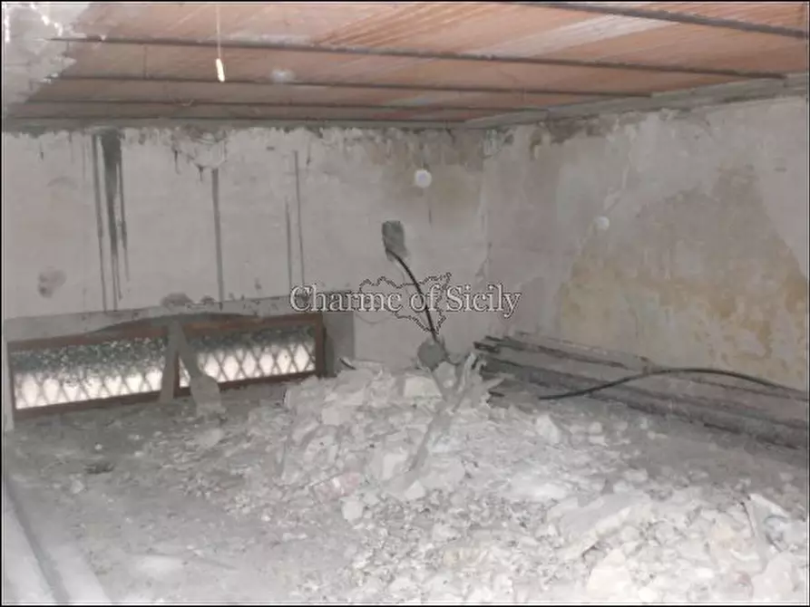 Immagine 14 di Casa indipendente in vendita  in Piazza Matteotti a Modica