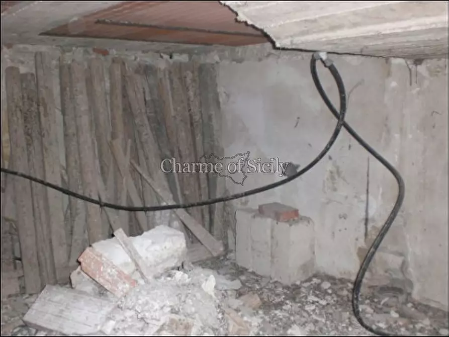 Immagine 15 di Casa indipendente in vendita  in Piazza Matteotti a Modica