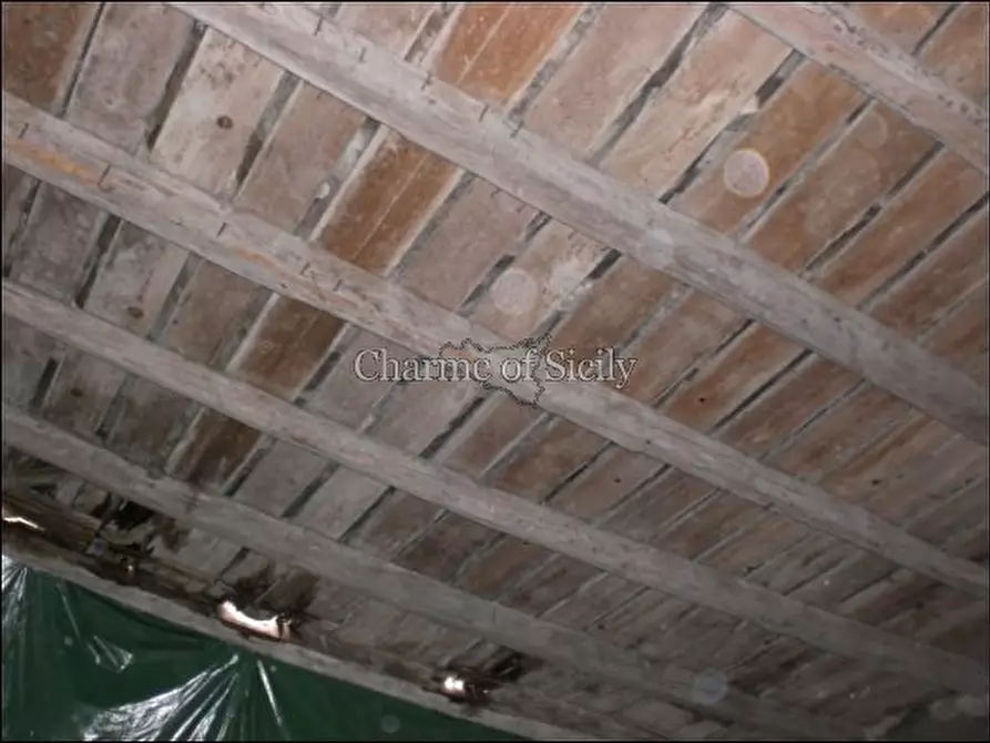 Immagine 18 di Casa indipendente in vendita  in Piazza Matteotti a Modica