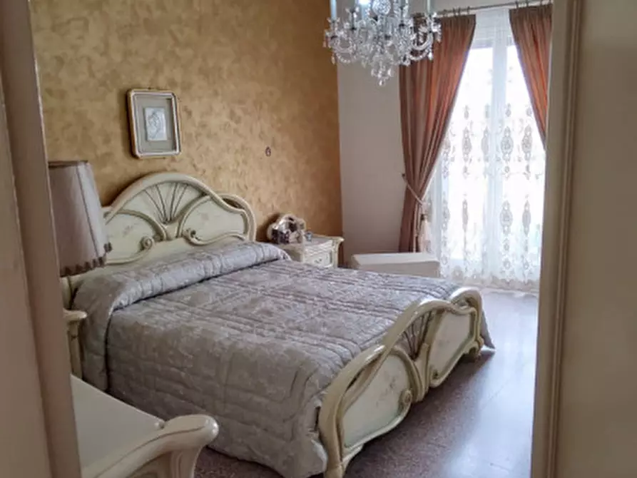 Immagine 4 di Casa indipendente in vendita  in VIA VITTORIO EMANUELE N.34 a Palagonia