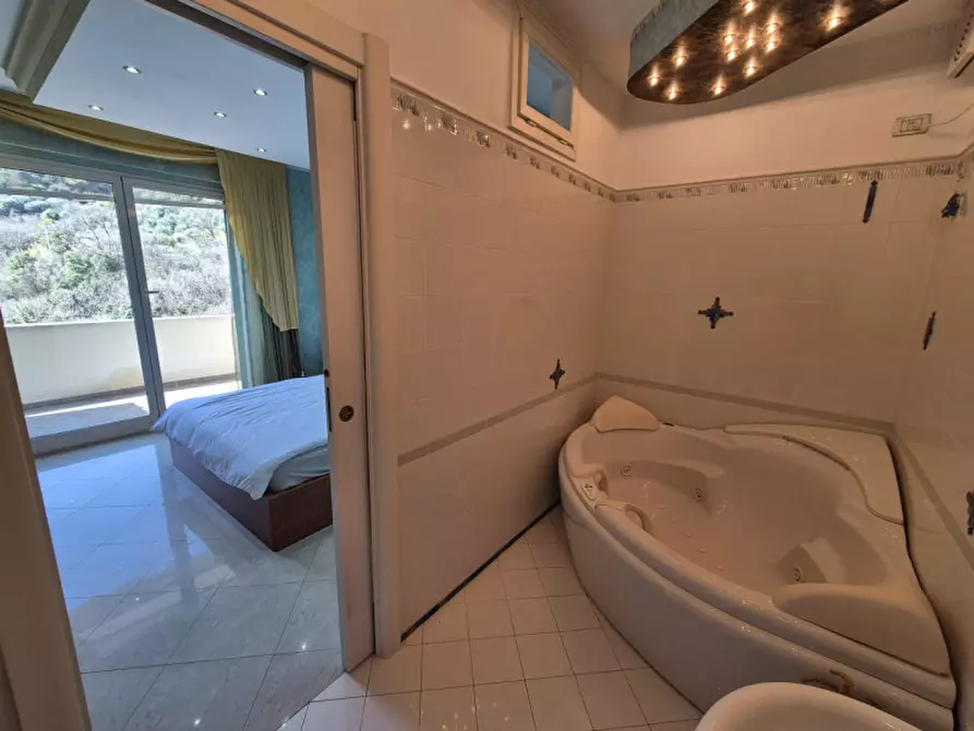 Immagine 14 di Appartamento in affitto  in via biestri a Celle Ligure