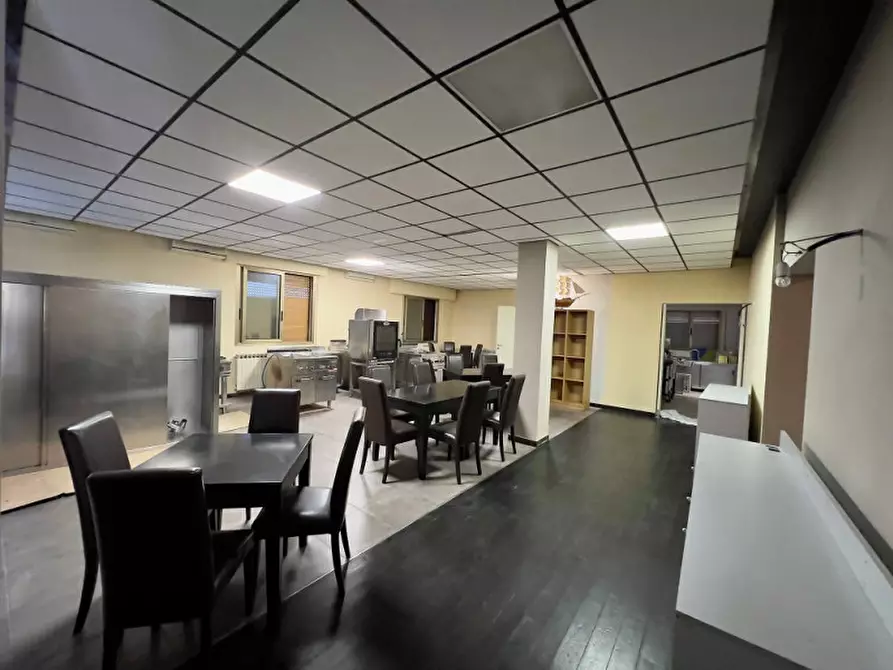 Immagine 5 di Attività commerciale in affitto  a Chioggia