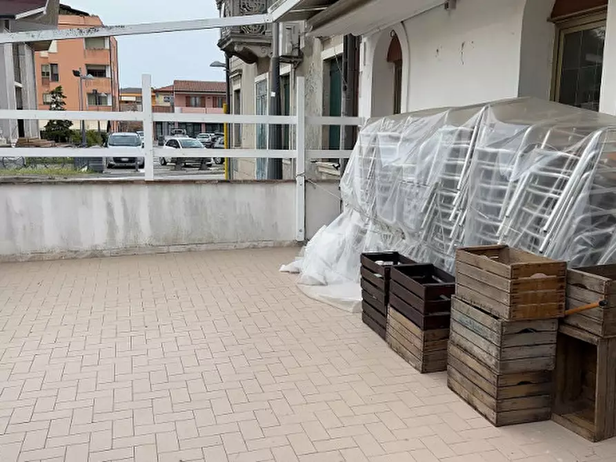 Immagine 11 di Attività commerciale in affitto  a Chioggia