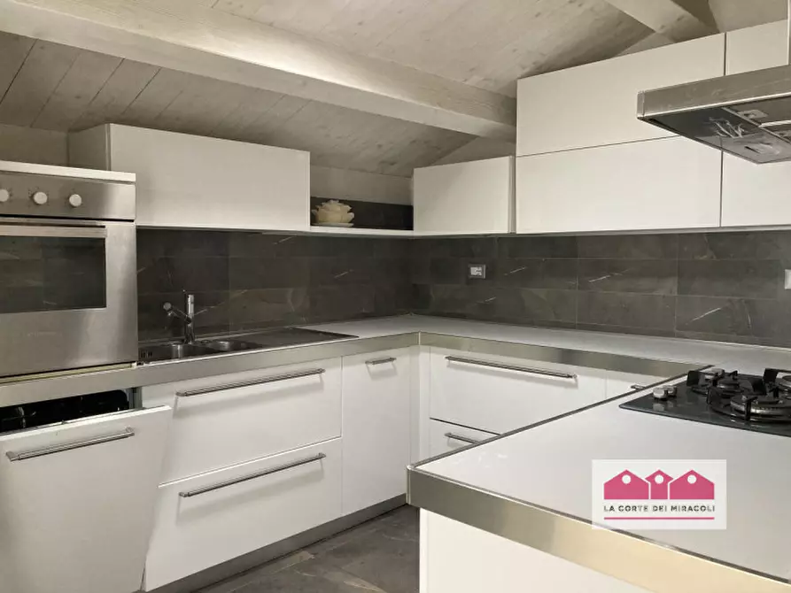 Immagine 2 di Appartamento in vendita  in Via San Valentino a Costabissara