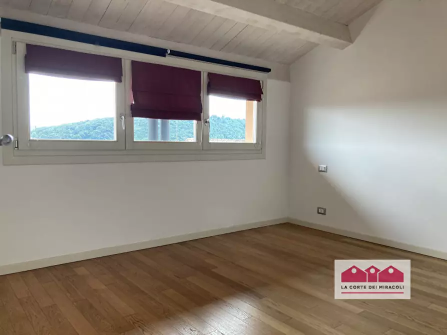 Immagine 5 di Appartamento in vendita  in Via San Valentino a Costabissara