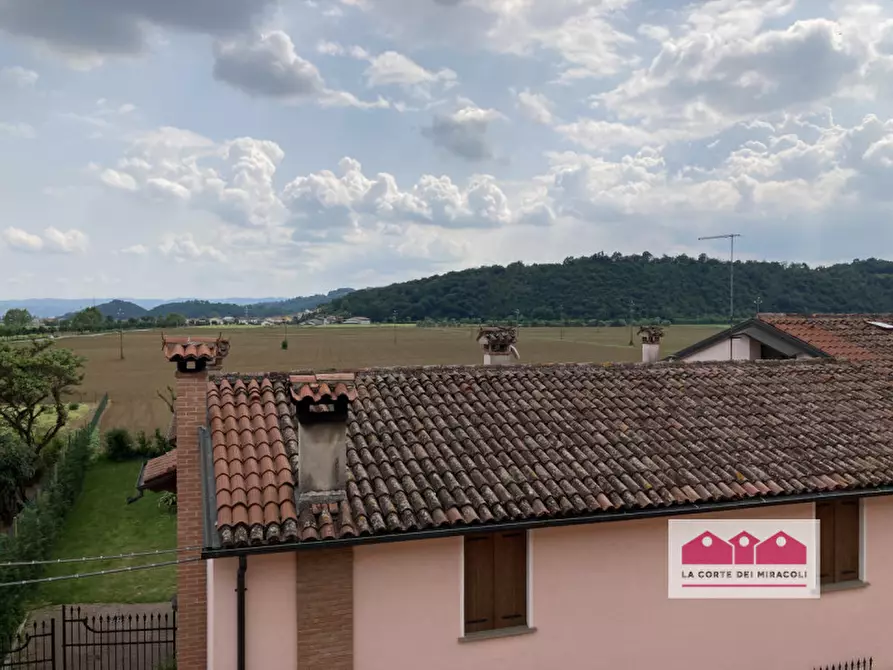 Immagine 16 di Appartamento in vendita  in Via San Valentino a Costabissara