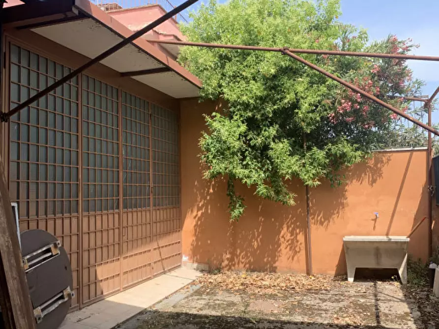 Immagine 6 di Capannone industriale in vendita  in Via Ittiri a Roma