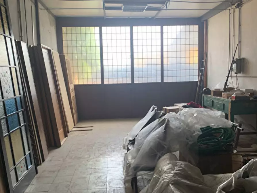 Immagine 11 di Capannone industriale in vendita  in Via Ittiri a Roma