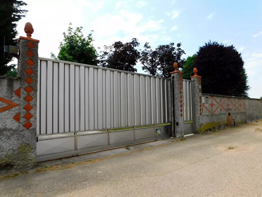 Immagine 25 di Villa in vendita  in via Tramia n° 93 a Garlasco