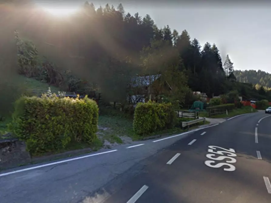 Immagine 2 di Terreno in vendita  in Strada Statale 52 Carnica a Vigo Di Cadore