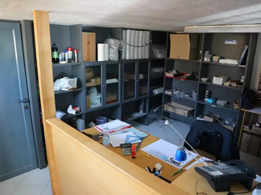 Immagine 17 di Capannone industriale in vendita  in viale firenze 4, N. snc a Campello Sul Clitunno