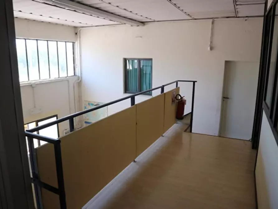 Immagine 20 di Capannone industriale in vendita  in viale firenze 4, N. snc a Campello Sul Clitunno