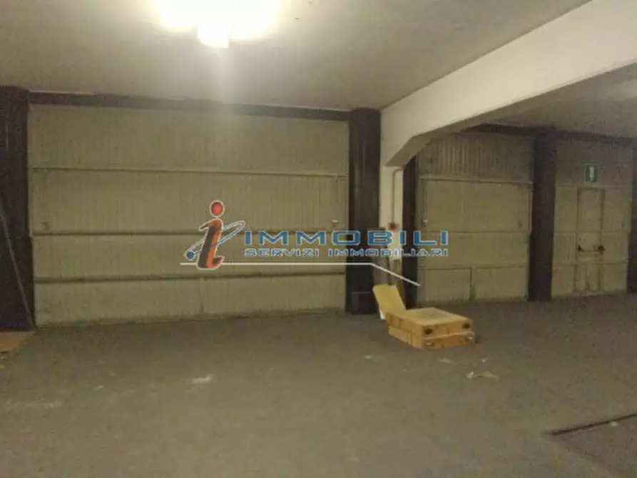 Immagine 10 di Magazzino in vendita  in VIA MECENATE a Milano