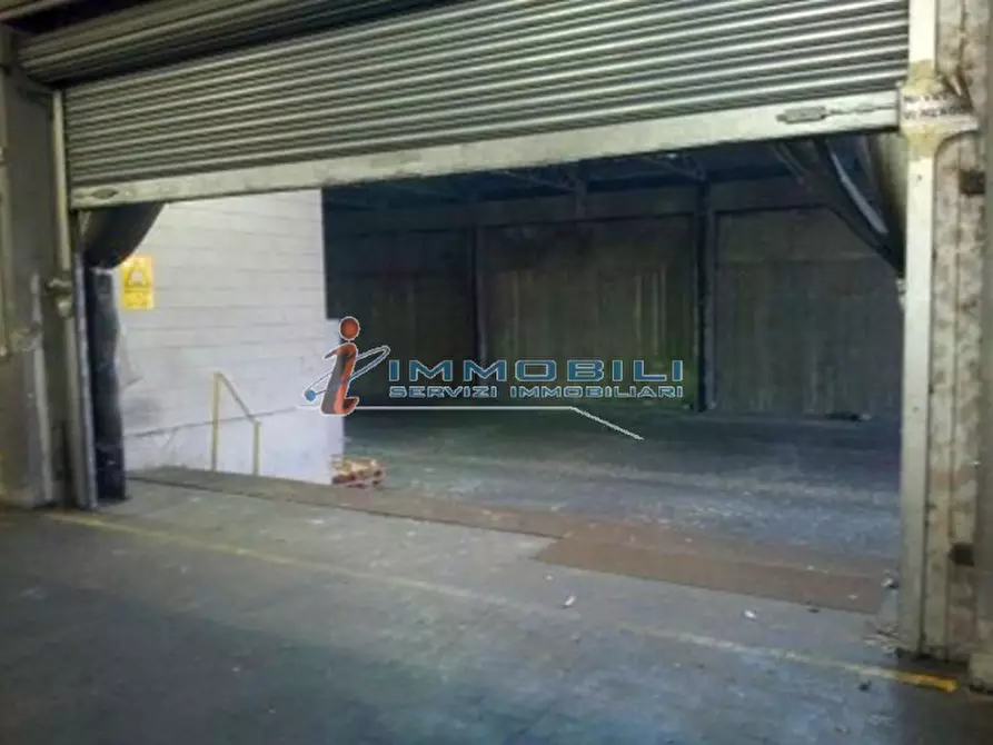 Immagine 18 di Magazzino in vendita  in VIA MECENATE a Milano
