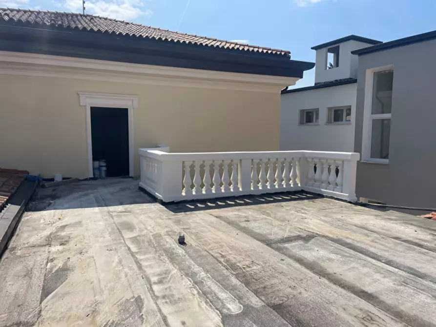 Immagine 1 di Attico in vendita  a Valdagno