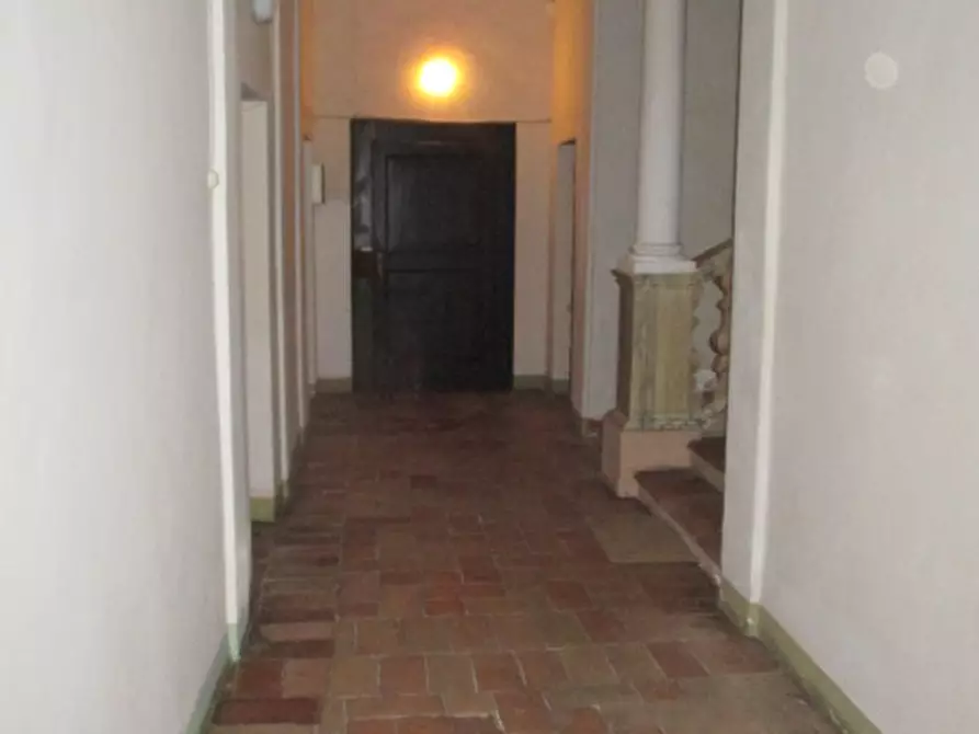 Immagine 2 di Palazzo in vendita  a Ostra