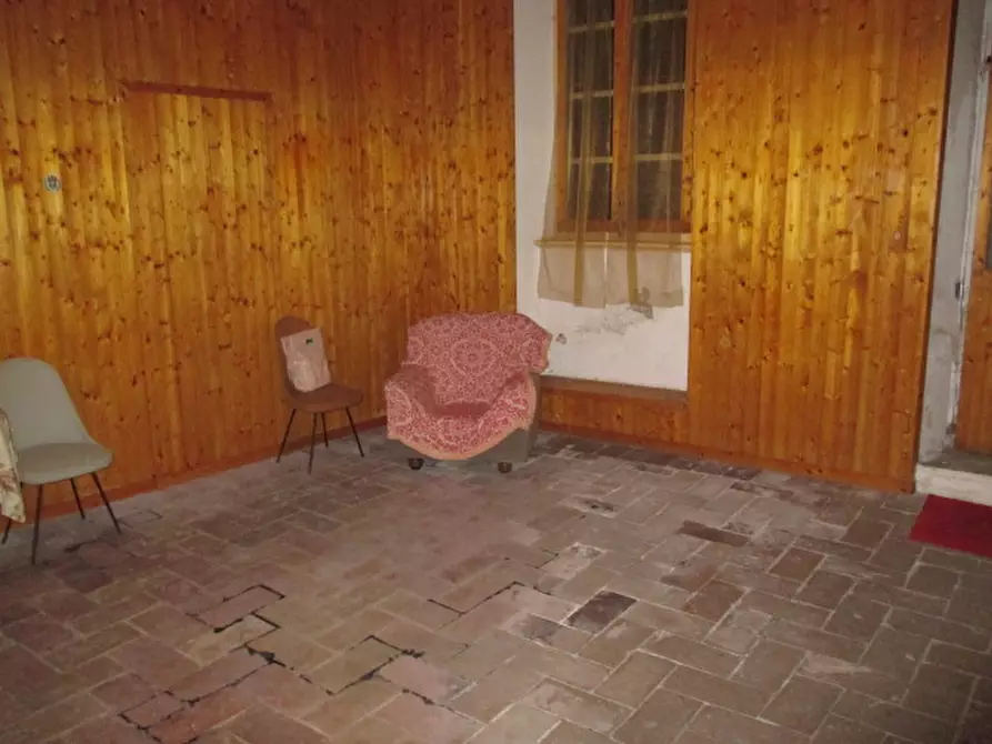 Immagine 8 di Palazzo in vendita  a Ostra