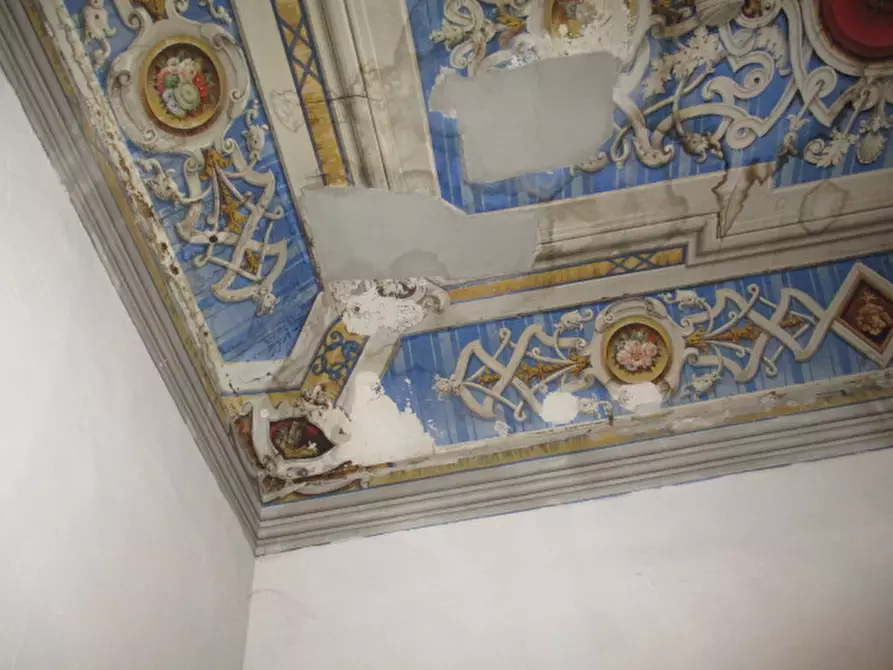 Immagine 14 di Palazzo in vendita  a Ostra