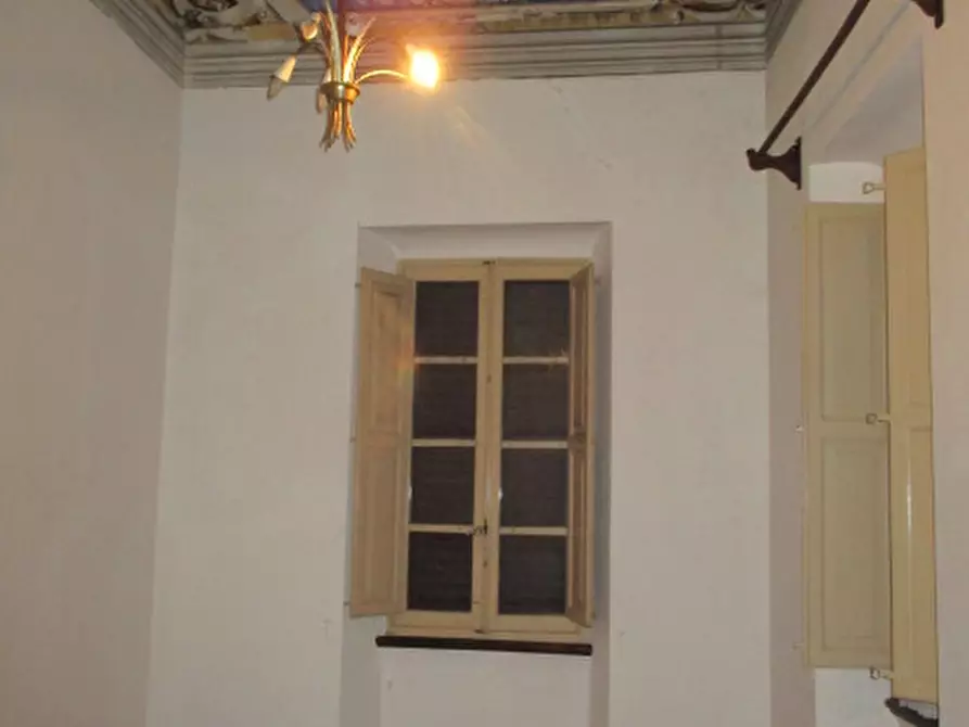 Immagine 16 di Palazzo in vendita  a Ostra