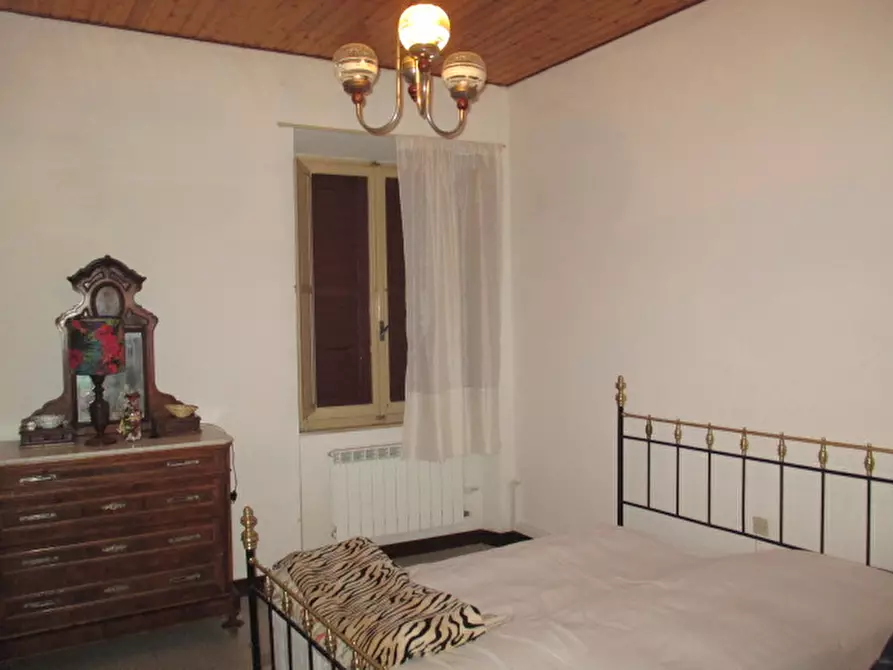 Immagine 18 di Palazzo in vendita  a Ostra