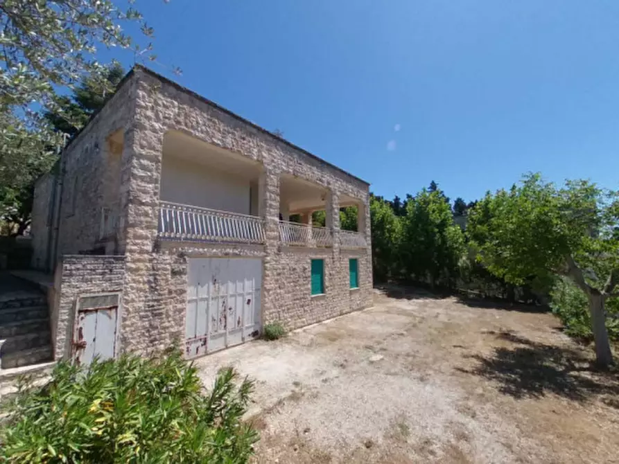 Immagine 41 di Villa in vendita  in Ardig a Fasano