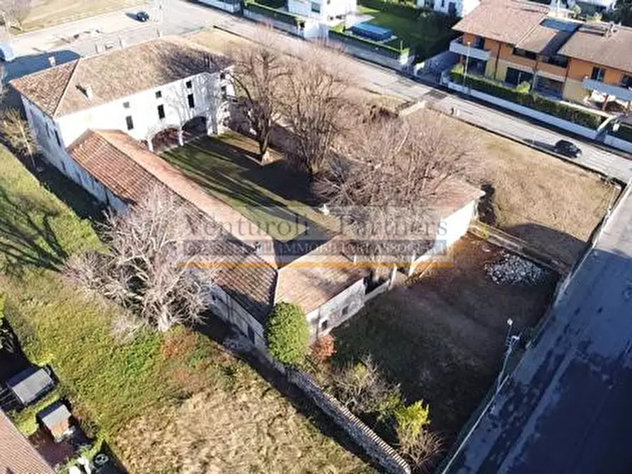 Immagine 23 di Palazzo in vendita  in via terminone a Bedizzole