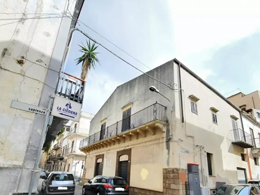 Immagine 2 di Palazzo in vendita  in Via Gioberti a Partinico