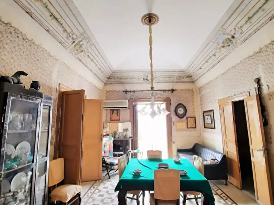 Immagine 12 di Palazzo in vendita  in Via Gioberti a Partinico