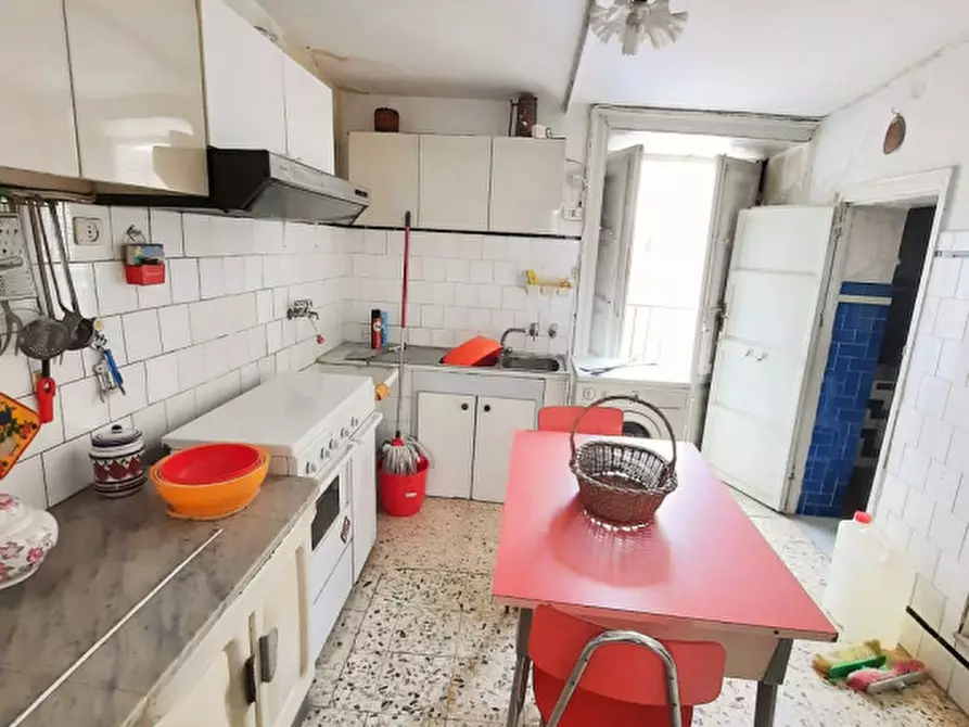 Immagine 18 di Palazzo in vendita  in Via Gioberti a Partinico