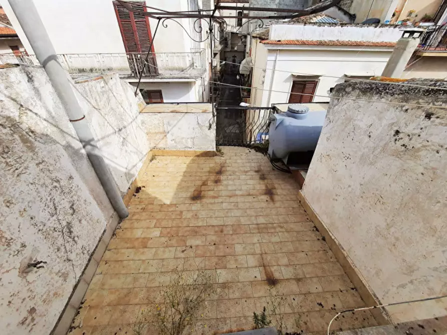 Immagine 22 di Palazzo in vendita  in Via Gioberti a Partinico