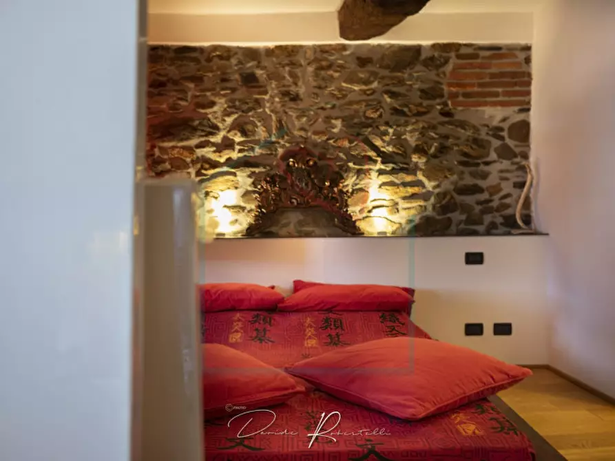 Immagine 12 di Loft/Open space in vendita  in via circonvallazione a Ameglia