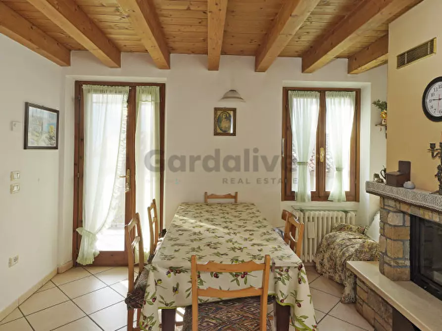 Immagine 4 di Casa indipendente in vendita  in Via Simosegna a Tremosine