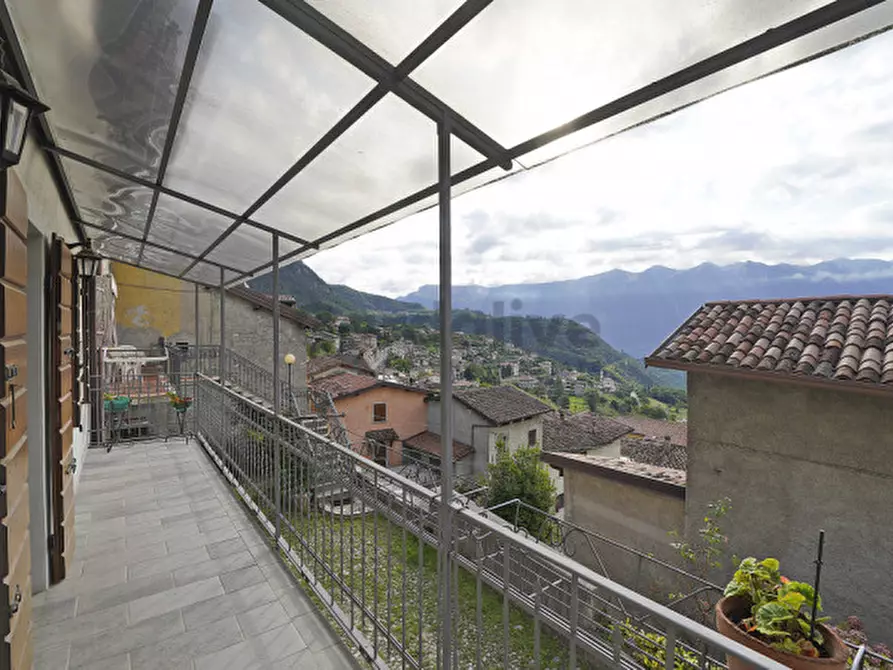 Immagine 17 di Casa indipendente in vendita  in Via Simosegna a Tremosine