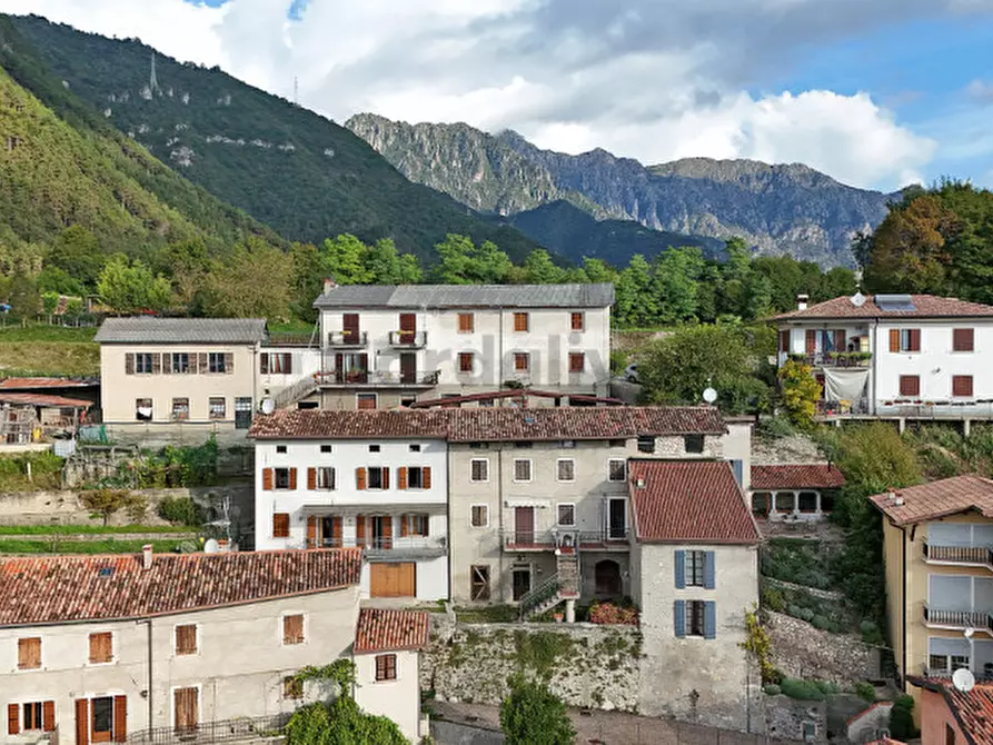 Immagine 21 di Casa indipendente in vendita  in Via Simosegna a Tremosine